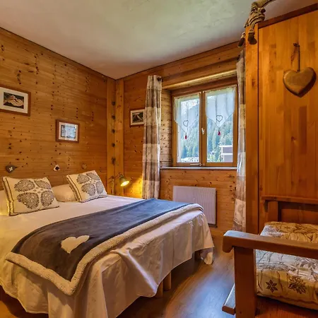 Maisonnette Argentee Near Grands Montets: Garden + Mont Blanc - Happy Lejlighed